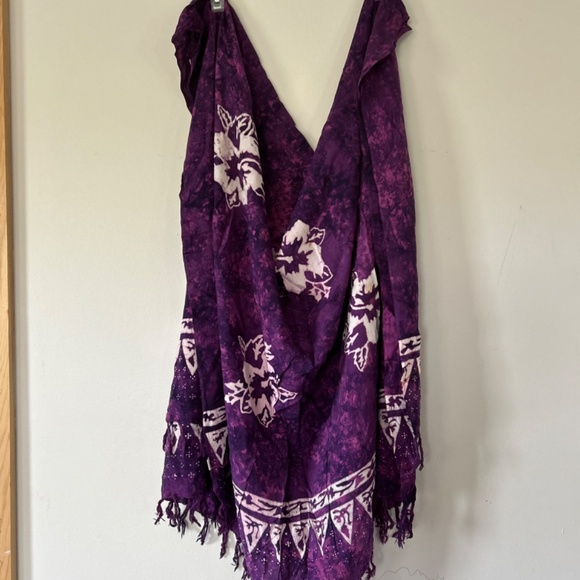 💓Beautiful Floral Tasseled Wrap Around Sarong OR Wall Covering - Picture 4 of 9